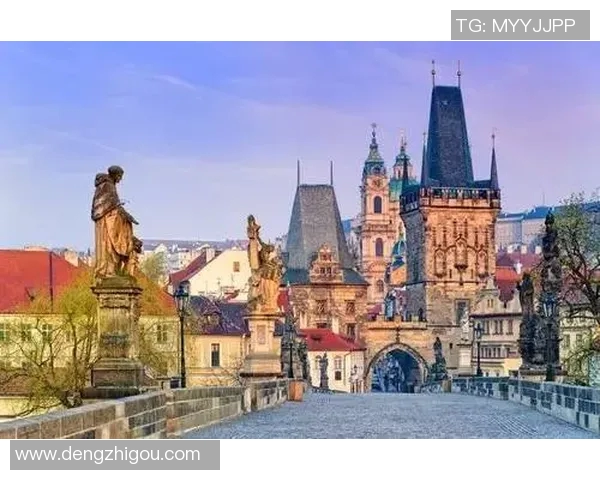 天竺青年与图圣马丁的碰撞：探索时尚与文化的交汇点