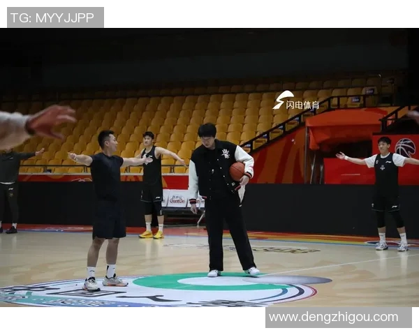 山东男篮迎战北控全力争胜期待精彩对决展现篮球魅力与团队精神 山东男篮迎战北控全力争胜期待精彩对决展现篮球魅力与团队精神