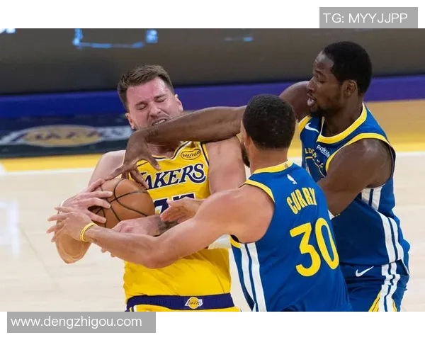 湖人对勇士比赛精彩回顾及最新比分结果分析 湖人对勇士比赛精彩回顾及最新比分结果分析