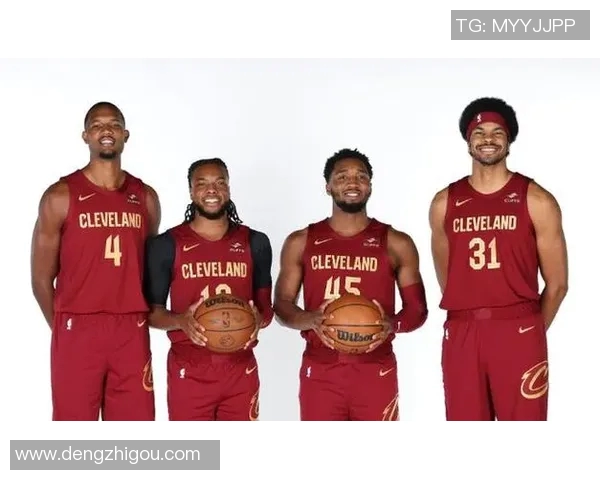 2013年热火与骑士的巅峰对决回顾与精彩瞬间分析 2013年热火与骑士的巅峰对决回顾与精彩瞬间分析