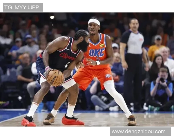 国王与勇士在NBA夏季联赛中激战四方新星争辉精彩纷呈 国王与勇士在NBA夏季联赛中激战四方新星争辉精彩纷呈