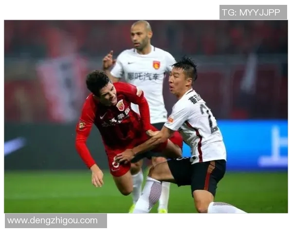 河北华夏与上港激战正酣球迷期待精彩对决与胜负悬念