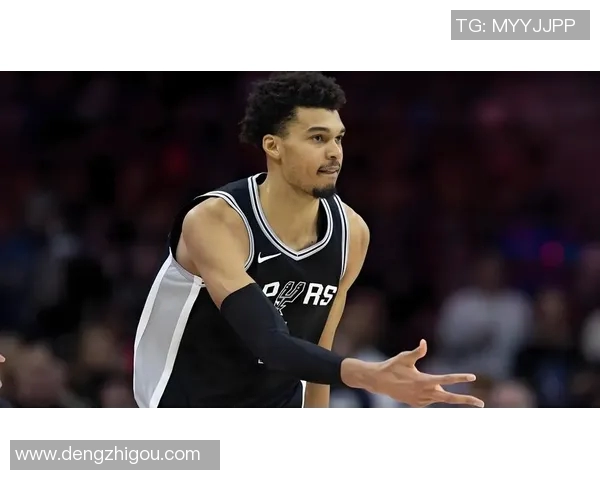 湖人对阵马刺季后赛精彩录像回顾与分析带你重温经典瞬间 湖人对阵马刺季后赛精彩录像回顾与分析带你重温经典瞬间