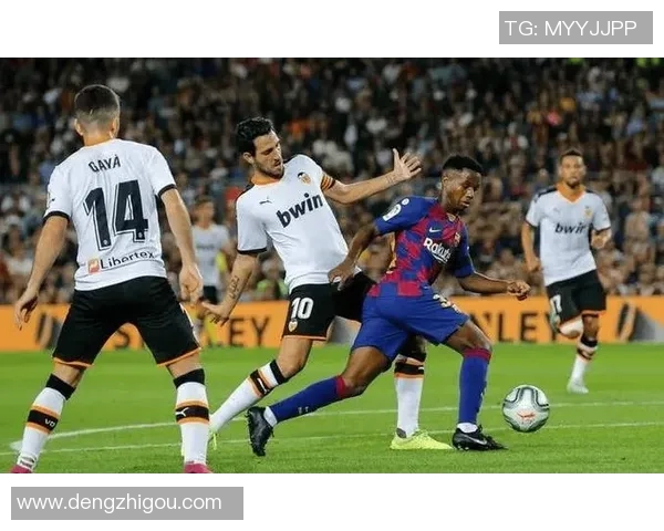 阿纳森与巴伦西亚的激烈对决揭示足球战术与团队合作的魅力